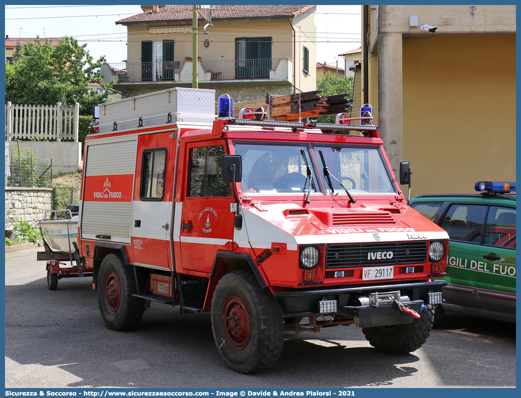 VF 29117
Corpo Nazionale Vigili del Fuoco
Iveco 40-10WM
Parole chiave: VF;V.F.;VVF;V.V.F.;Corpo;Nazionale;Vigili;del;Fuoco;Polisoccorso;Iveco;40-10WM;40;10;WM;VM90;VM 90