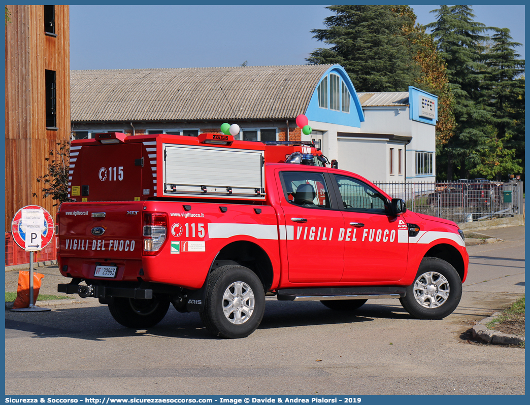 VF 29963
Corpo Nazionale Vigili del Fuoco
Ford Ranger IV serie
Allestitore Aris S.p.A.
Parole chiave: VVF;V.V.F.;Corpo;Nazionale;Vigili;del;Fuoco;Vigili;Fuoco;Ford;Ranger;Aris