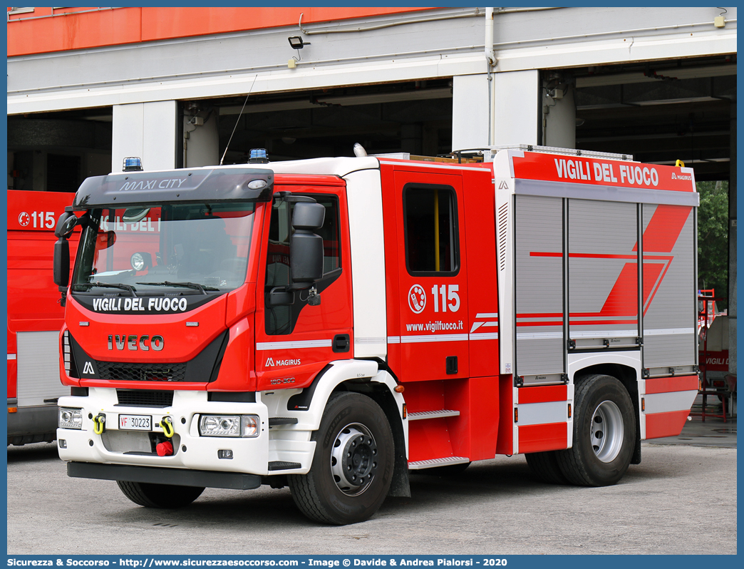 VF 30223
Corpo Nazionale Vigili del Fuoco
Iveco Magirus EuroCargo 
180-300 IV serie "MaxiCity"
Allestitore Magirus
Parole chiave: VVF;V.V.F.;Corpo;Nazionale;Vigili;del;Fuoco;AutoPompaSerbatoio;APS;A.P.S.;Iveco;Magirus;EuroCargo;180-300;MaxiCity