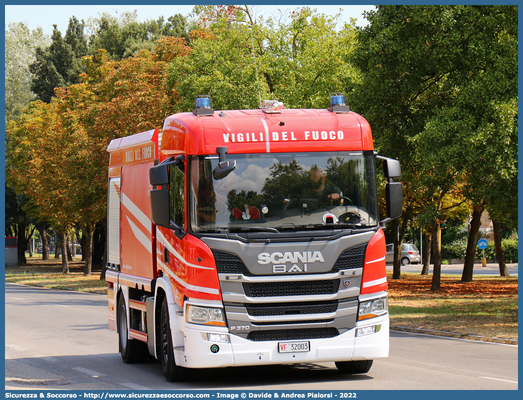 VF 32003
Corpo Nazionale Vigili del Fuoco
Scania P370
Allestitore BAI S.r.l.
Parole chiave: VVF;V.V.F.;Corpo;Nazionale;Vigili;del;Fuoco;ABP;A.B.P.;AutoBottePompa;AutoBotte;Scania;P370