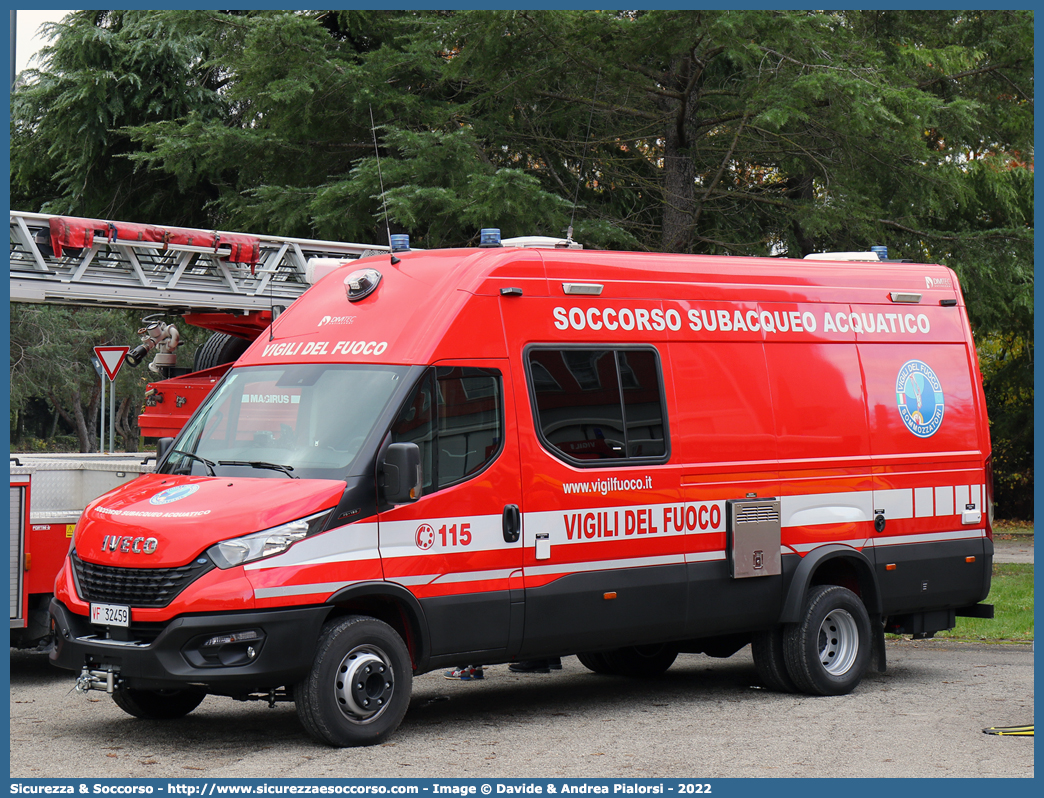 VF 32459
Corpo Nazionale Vigili del Fuoco
Nucleo Soccorso Subacqueo e Acquatico
Iveco Daily 70-170 VI serie restyling
Allestitore DiviTec S.r.l.
Parole chiave: Corpo;Nazionale;Vigili del Fuoco;Vigili;Fuoco;Iveco;Daily;70-170;70 - 170;NSSA;N.S.S.A.;Soccorso;Subacqueo;Acquatico;Sommozzatori;Subacquei