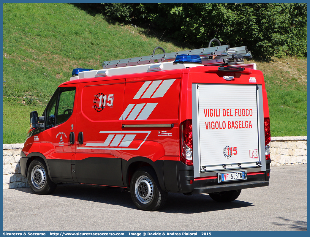 VF 5J6TN
Corpo Volontario Vigili del Fuoco Vigolo Baselga
Iveco Daily 35-170 VI serie
Allestitore Kofler Fahrzeugbau S.n.c.
Parole chiave: VF;V.F.;Vigili del Fuoco;Vigili;Fuoco;Volontari;Vigolo;Baselga;Corpo;Volontario;Iveco;Daily;35-170;Kofler;Fahrzeugbau