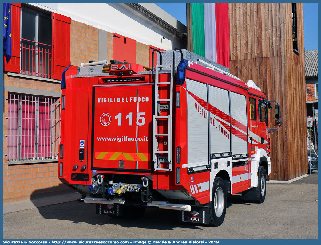 -
Corpo Nazionale Vigili del Fuoco
Man TGM 13.290
Allestitore BAI S.r.l.
Parole chiave: VVF;V.V.F.;Corpo;Nazionale;Vigili;del;Fuoco;AutoPompaSerbatoio;APS;A.P.S.;AutoPompa;Man;TGM;13.290;BAI