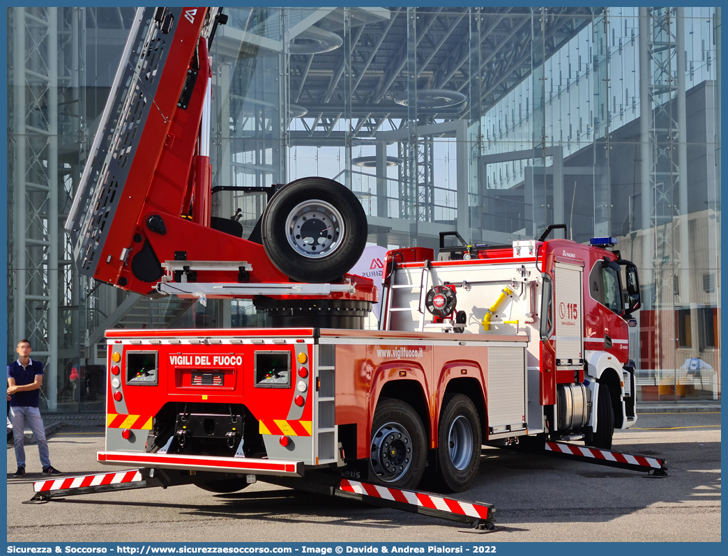 -
Corpo Nazionale Vigili del Fuoco
Iveco S-Way 480
Allestitore Magirus
Parole chiave: VVF;V.V.F.;Corpo;Nazionale;Vigili;del;Fuoco;AutoScala;AS;Iveco;S-Way;480;42 metri;Magirus