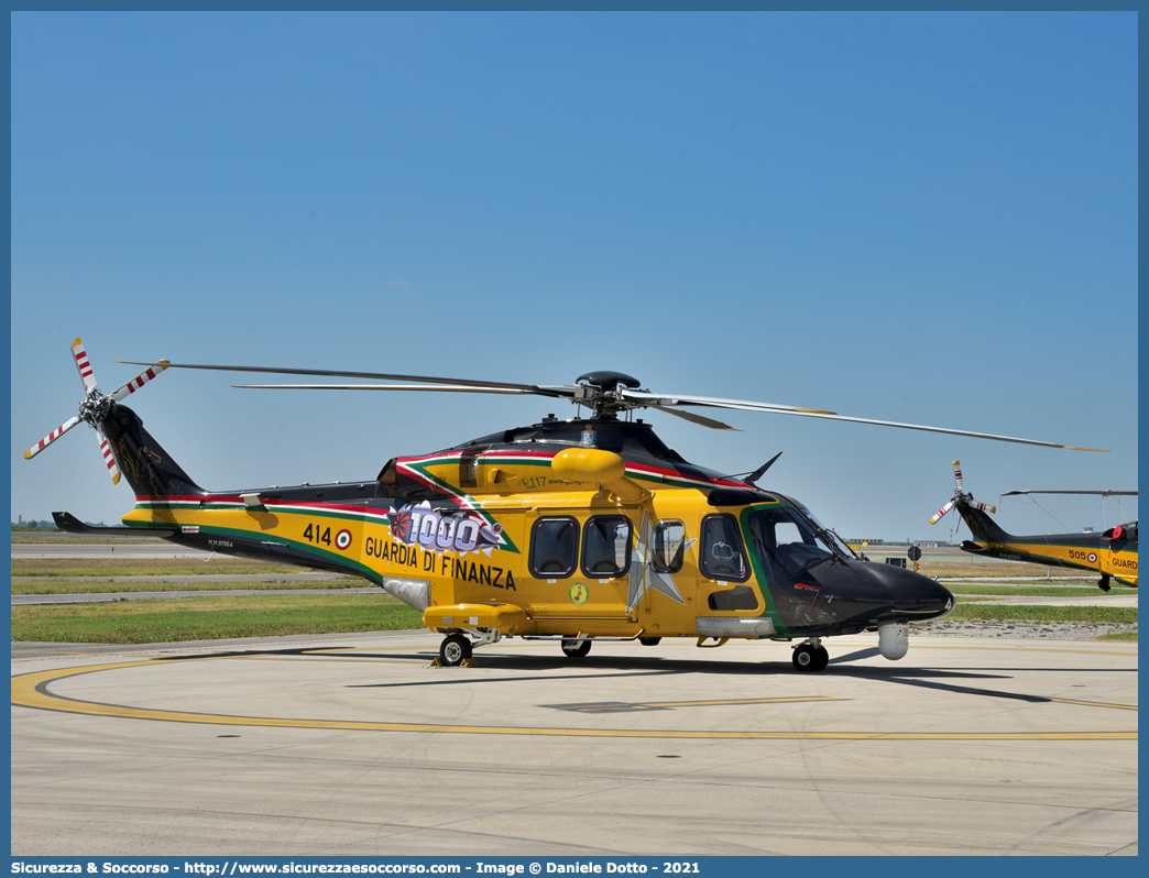 MM81964 / GF-414
Guardia di Finanza
R.O.A.N. Componente Aerea
Leonardo Helicopters AW139
Parole chiave: GdiF;G.D.F.;GDF;Guardia di Finanza;R.O.A.N.;ROAN;Componente Aerea;Leonardo;Helicopters;Agusta;Westland;AW139