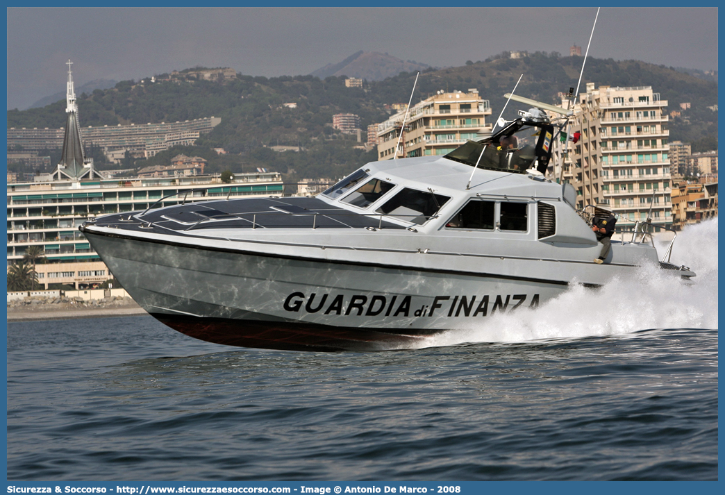 -
Guardia di Finanza
R.O.A.N. Componente Navale
Vedetta Veloce Classe 5000 
Parole chiave: GdiF;G.D.F.;GDF;Guardia;di;Finanza;R.O.A.N.;ROAN;Componente;Navale;Vedetta;Veloce;Classe;V5000