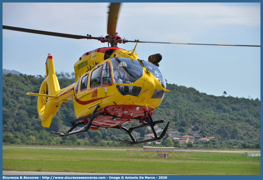 I-LEAF
118 Regione Liguria
Airbus Helicopters EC145 T2
Base di Villanova d'Albenga
Parole chiave: 118;Liguria;Airbus;Helicopters;EuroCopter;EC;145;T2;T 2;I-BKUP;Elicottero;Elisoccorso