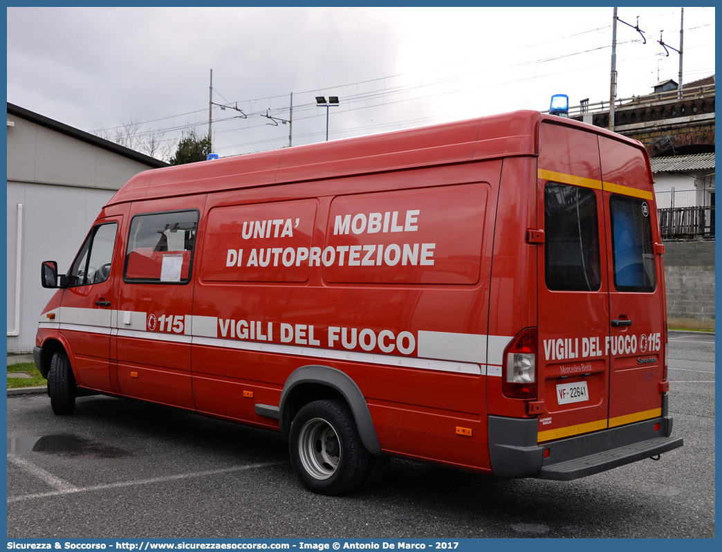 VF 22641
Corpo Nazionale Vigili del Fuoco
Mercedes Benz Sprinter 413 I serie restyling
Unità Mobile di Autoprotezione
Parole chiave: VF;V.F.;VVF;V.V.F.;Corpo;Nazionale;Vigili del Fuoco;Vigili;Fuoco;Autocarro;Autofurgone;Mercedes Benz;Sprinter