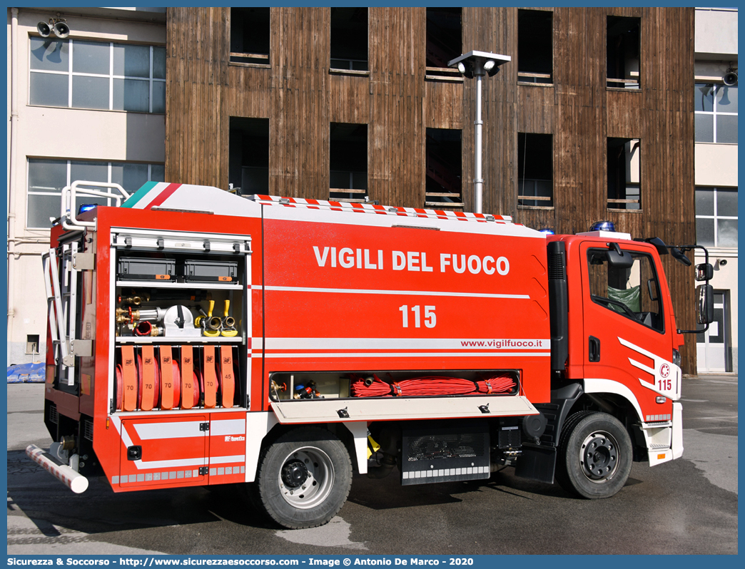 VF 29970
Corpo Nazionale Vigili del Fuoco
Fuart M12
Allestitore Rosenfire S.r.l.
Parole chiave: Corpo;Nazionale;Vigili del Fuoco;Vigili;Fuoco;ABP;A.B.P.;AutoBottePompa;AutoBotte;Fuart;M12;Rosenfire