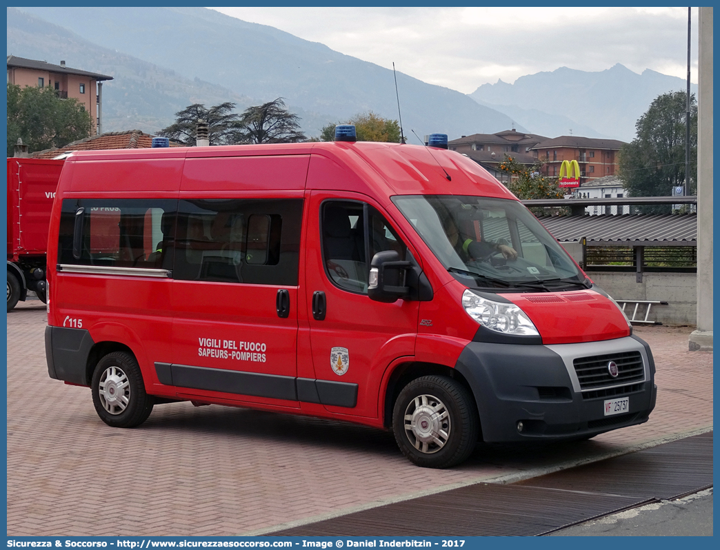 VF 25737
Vigili del Fuoco
Regione Autonoma Valle d'Aosta
Fiat Ducato III serie
Parole chiave: Vigili;Fuoco;Regione;Autonoma;Valle;Aosta;Fiat;Ducato;X250