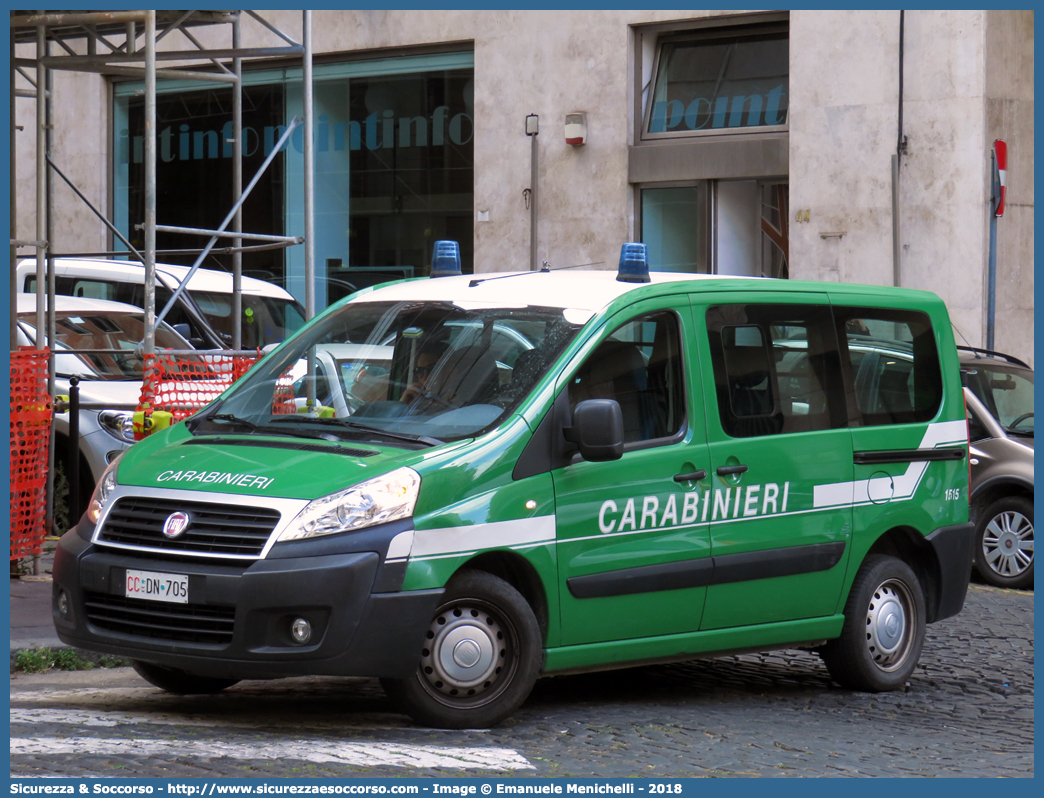 CC DN705
Arma dei Carabinieri
Comando Unità per la Tutela Forestale, 
Ambientale e Agroalimentare
Fiat Scudo IV serie
Parole chiave: CC;C.C.;Arma;dei;Carabinieri;Comando;Unità;per;la;Tutela;Forestale;Ambientale;Agroalimentare;Fiat;Scudo