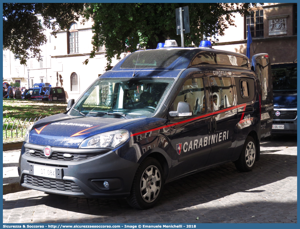 CC DT084
Arma dei Carabinieri
Centro e Nuclei Cinofili
Fiat Doblò II serie restyling
Allestitore Elevox S.r.l.
Parole chiave: CC;C.C.;Arma;Carabinieri;Centro;Nuclei;Nucleo;Cinofili;Fiat;Doblò