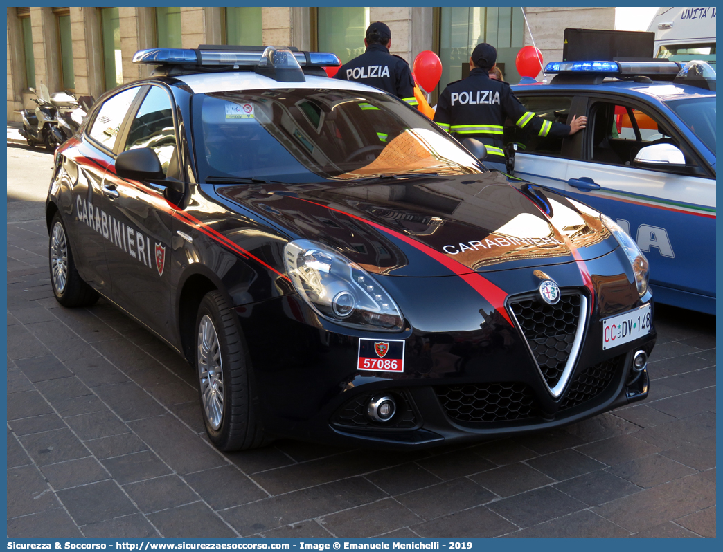 CC DV148
Arma dei Carabinieri
Alfa Romeo Nuova Giulietta
I serie II restyling
Allestitore Nuova Carrozzeria Torinese S.r.l.
(I fornitura)
Parole chiave: CC;C.C.;Arma;dei;Carabinieri;Alfa;Romeo;Nuova;Giulietta;Nuova;Carrozzeria;Torinese;NCT;N.C.T.