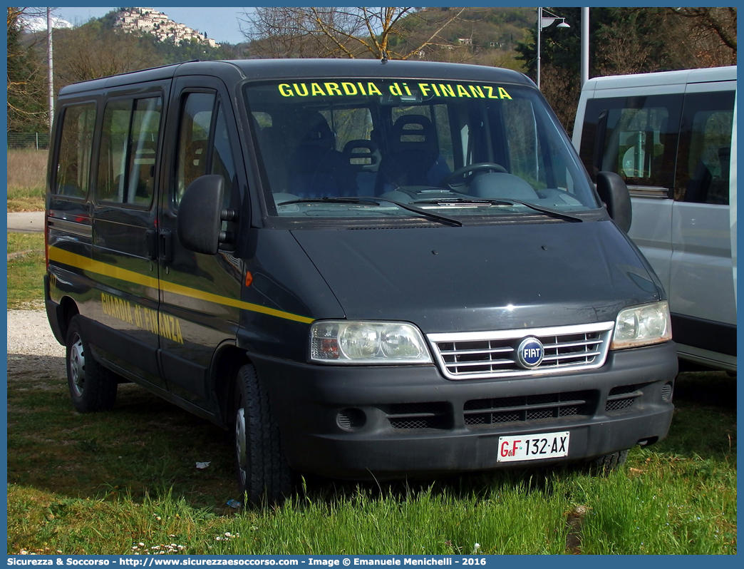 GdiF 132AX
Guardia di Finanza
Fiat Ducato II serie restyling
Parole chiave: GdiF;G.D.F.;GDF;Guardia di Finanza;Fiat;Ducato III serie