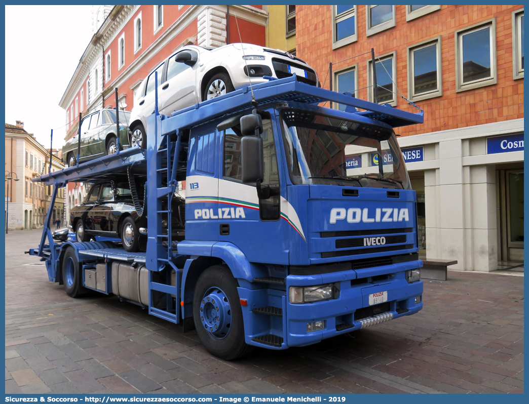 Polizia A9549
Polizia di Stato
Iveco EuroTech 190E38
Allestitore Fasano S.r.l.
Parole chiave: PS;P.S.;Polizia;di;Stato;Iveco;EuroTech;190E38;Bisarca;Fasano