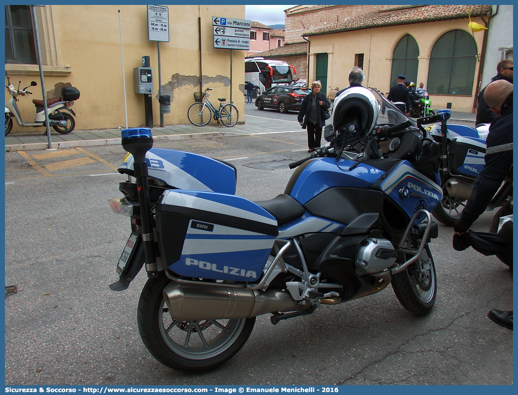 Polizia G2666
Polizia di Stato
Polizia Stradale
Bmw R1200RT III serie
Allestitore Carrozzeria Marazzi S.r.l.
Parole chiave: PS;P.S.;Polizia;di;Stato;Stradale;BMW;R1200;RT;R;1200;RT;R;RT;Marazzi