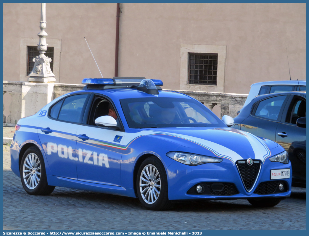 Polizia M7709
Polizia di Stato
Polizia Stradale
Alfa Romeo Nuova Giulia
Parole chiave: PS;P.S.;Polizia;di;Stato;Stradale;Alfa;Romeo;Nuova;Giulia