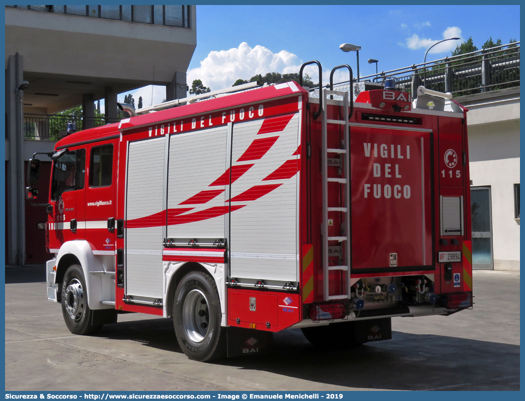 VF 29894
Corpo Nazionale Vigili del Fuoco
MAN TGM 15.250 I serie
Allestitore BAI S.r.l.
Parole chiave: VVF;V.V.F.;Corpo;Nazionale;Vigili;del;Fuoco;AutoPompaSerbatoio;APS;A.P.S.;AutoPompa;Man;TGM;15.250;BAI