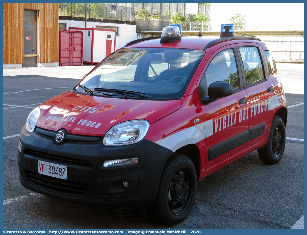 VF 30487
Corpo Nazionale Vigili del Fuoco
Fiat Nuova Panda 4x4 II serie restyling
(I fornitura)
Parole chiave: VVF;V.V.F.;Corpo;Nazionale;Vigili;del;Fuoco;Fiat;Nuova;Panda;4x4