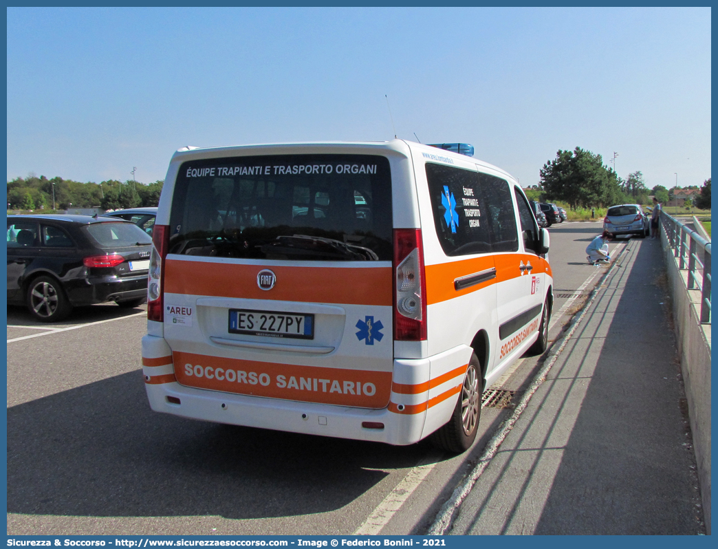 0860
118 Agenzia Regionale Emergenza Urgenza
Regione Lombardia
Fiat Scudo IV serie
Allestitore Aricar S.p.A.
Parole chiave: 118;AREU;A.R.E.U.;S.S.U.Em.;SSUEm;Lombardia;Fiat;Scudo;Aricar