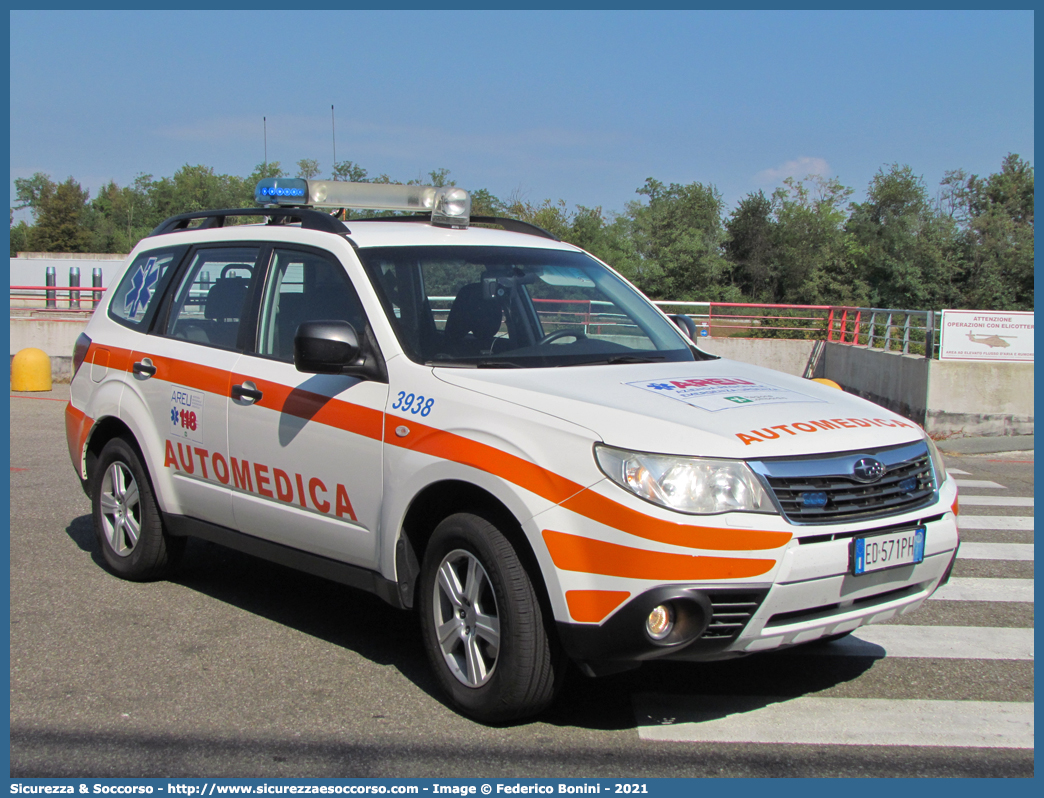 3938
118 Agenzia Regionale Emergenza Urgenza
Regione Lombardia
Subaru Forester V serie
Allestitore Bertazzoni S.r.l.
Parole chiave: 118;AREU;A.R.E.U.;S.S.U.Em.;SSUEm;Lombardia;Automedica;Subaru;Forester;Bertazzoni