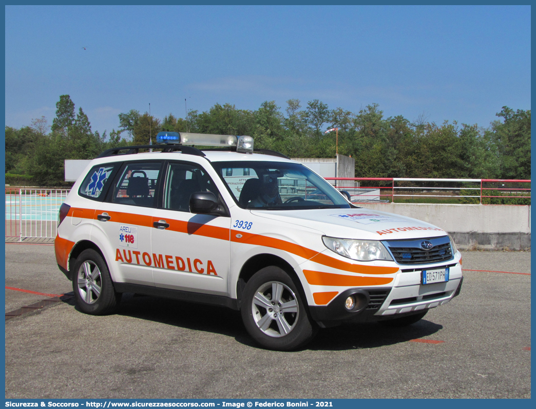 3938
118 Agenzia Regionale Emergenza Urgenza
Regione Lombardia
Subaru Forester V serie
Allestitore Bertazzoni S.r.l.
Parole chiave: 118;AREU;A.R.E.U.;S.S.U.Em.;SSUEm;Lombardia;Automedica;Subaru;Forester;Bertazzoni