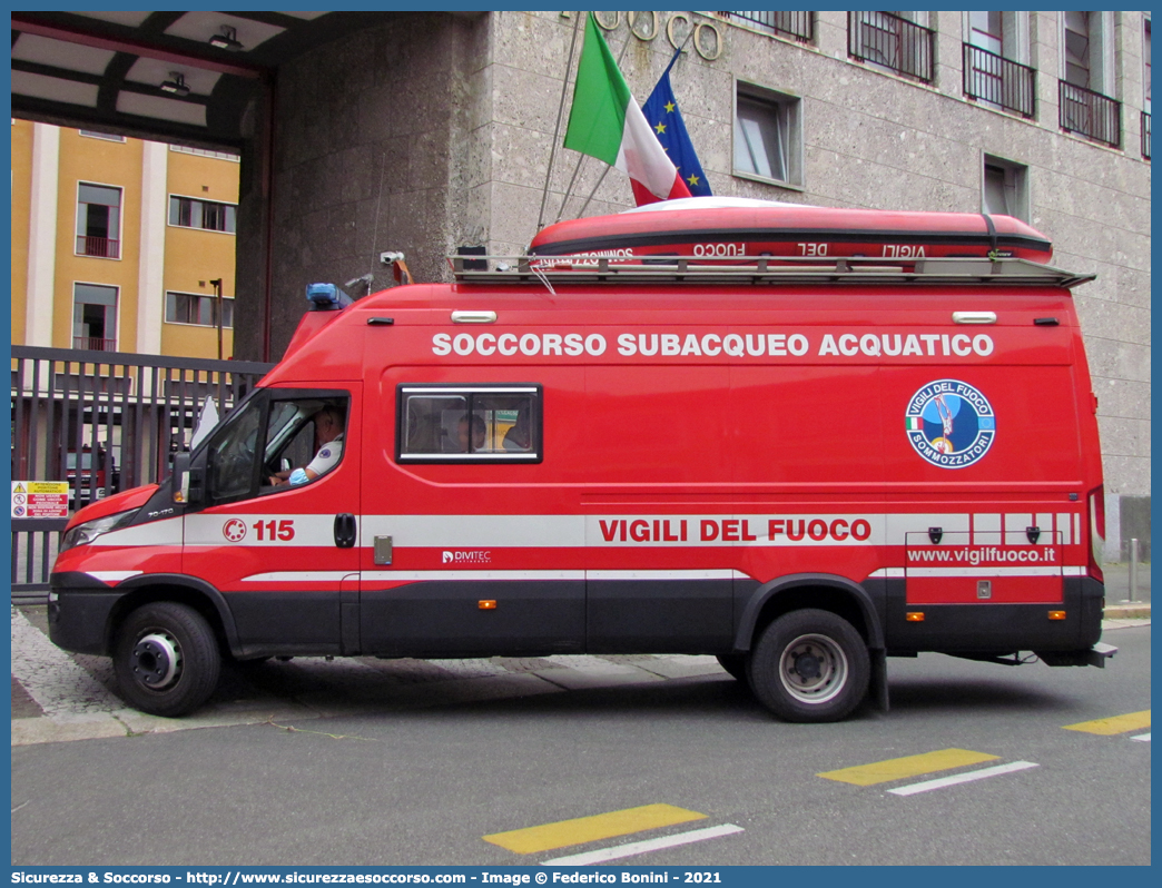 VF 27697
Corpo Nazionale Vigili del Fuoco
Nucleo Soccorso Subacqueo e Acquatico
Iveco Daily 70-170 VI serie
Allestitore DiviTec S.r.l.
Parole chiave: Corpo;Nazionale;Vigili del Fuoco;Vigili;Fuoco;Iveco;Daily;70-170;70 - 170;NSSA;N.S.S.A.;Soccorso;Subacqueo;Acquatico;Sommozzatori;Subacquei