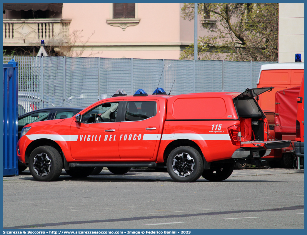 VF 32374
Corpo Nazionale Vigili del Fuoco
Nissan Navara III serie
Parole chiave: Corpo;Nazionale;Vigili del Fuoco;Vigili;Fuoco;Fuoristrada;Pick Up;Pickup;Nissan;Navara