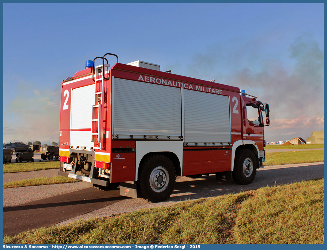 AM CM229
Aeronautica Militare Italiana
Servizio Antincendio
Mercedes Benz Atego 1222 4x4 II serie restyling
Allestitore BAI S.r.l.
Parole chiave: A.M.I.;AMI;Aeronautica;Militare;Italiana;Servizio;Antincendio;Mercedes;Benz;Atego;1222;4x4;BAI