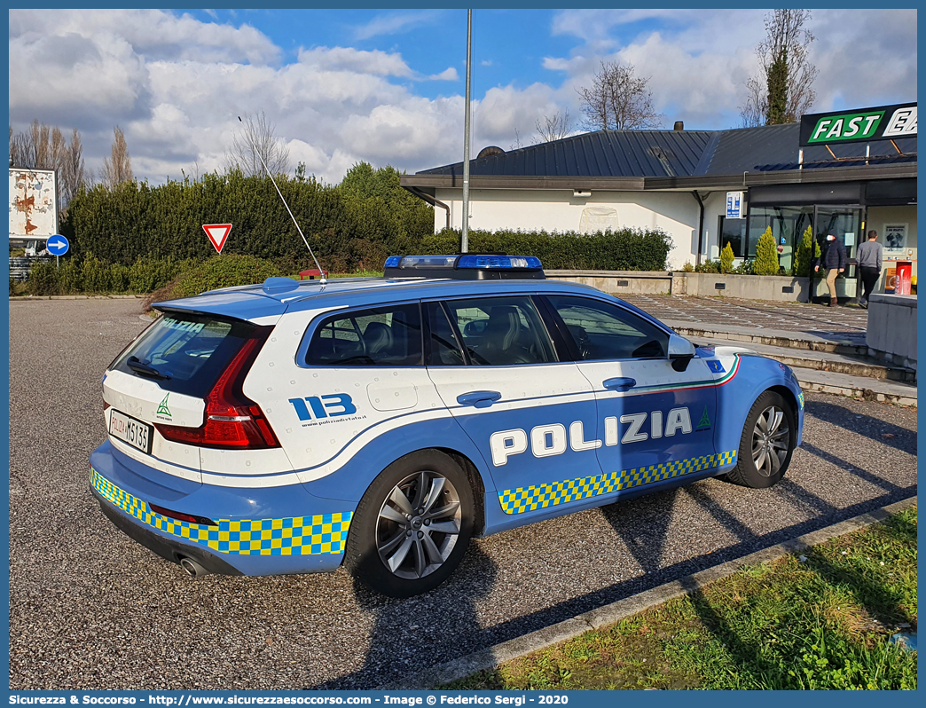 Polizia M5135
Polizia di Stato
Polizia Stradale
Autovie Venete S.p.A.
Volvo V60 II serie
Allestitore Focaccia Group S.r.l.
Parole chiave: Polizia di Stato;Polizia Stradale;Autovie Venete S.p.A.;Autovie;Volvo;V60;Focaccia