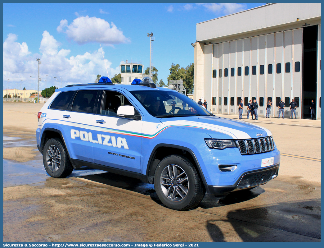 Polizia M4989
Polizia di Stato
Reparto Prevenzione Crimine
Jeep Grand Cherokee V serie
Parole chiave: PS;P.S.;Polizia;di;Stato;Reparto;Prevenzione;Crimine;Jeep;Grand;Cherokee