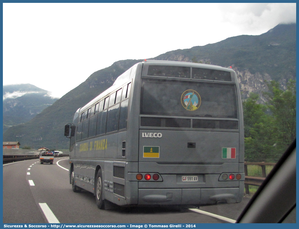 GdiF 591AV
Guardia di Finanza
Scuola Alpina Predazzo
Irisbus 389 EuroClass
Parole chiave: GdiF;G.D.F.;GDF;Guardia di Finanza;Irisbus;389 EuroClass;591AV;Scuola;Alpina