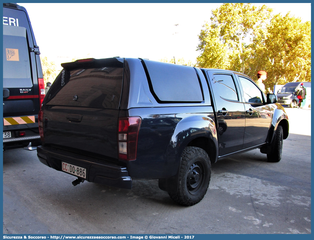 CC DQ886
Arma dei Carabinieri
Squadrone Eliportato Carabinieri Cacciatori "Sicilia"
Isuzu D-Max II serie restyling
Allestitore Maritan S.r.l.
Parole chiave: CC;C.C.;Arma;dei;Carabinieri;Squadrone;Eliportato;Cacciatori;Sicilia;Isuzu;DMax;D-Max;D Max;Maritan