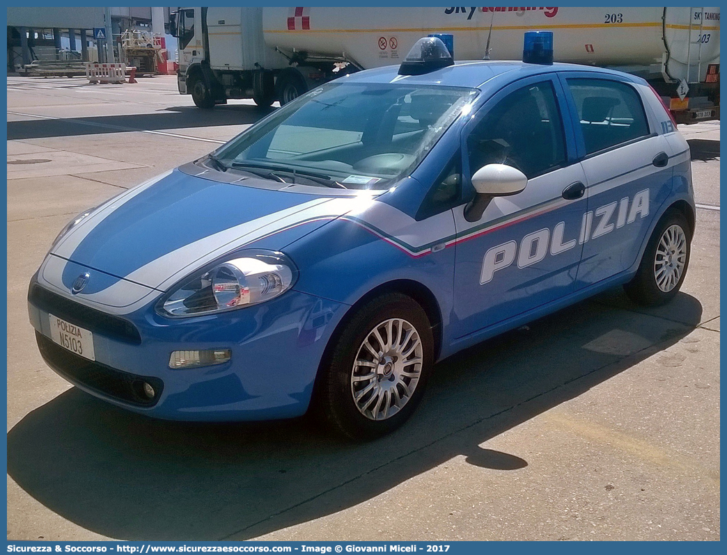 Polizia N5103
Polizia di Stato
Fiat Punto IV serie
Allestitore Nuova Carrozzeria Torinese S.r.l.
Parole chiave: PS;P.S.;Polizia;di;Stato;Fiat;Punto;Nct;Nuova;Carrozzeria;Torinese