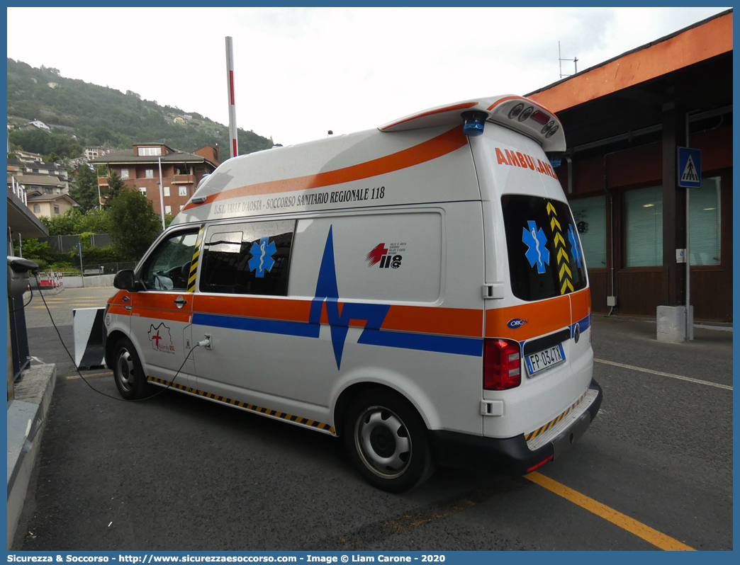 331
118 Valle d'Aosta
Volkswagen Transporter T6
Allestitore Orion S.r.l.
Parole chiave: 118;Valle d&#039;Aosta;Aosta;Ambulanza;Volkswagen;Transporter;T6;Orion