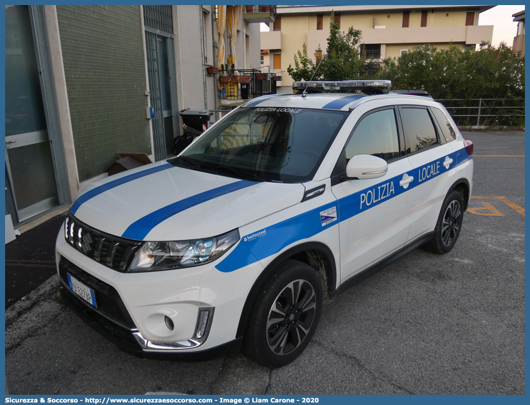 Polizia Locale YA627AP
Polizia Locale
Comune di Spotorno
Suzuki Nuova Vitara I serie restyling
Allestitore Bertazzoni S.r.l.
Parole chiave: Polizia;Locale;Municipale;Spotorno;Suzuki;Grand;Vitara;Bertazzoni