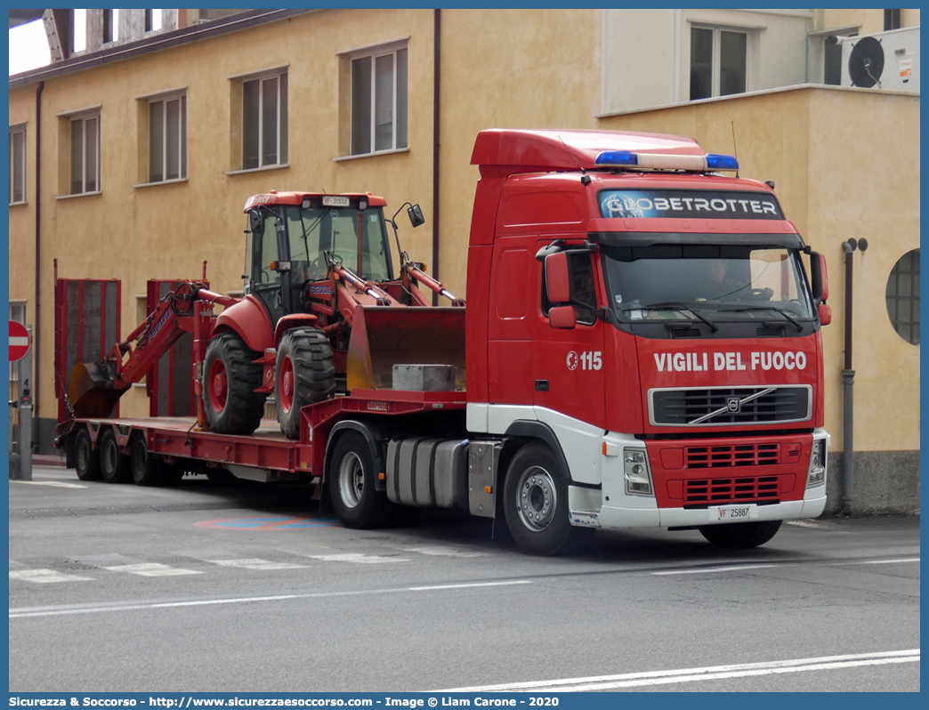 VF 25887
Corpo Nazionale Vigili del Fuoco
Volvo FH12 480
Parole chiave: VF;V.F.;VVF;V.V.F.;Corpo;Nazionale;Vigili del Fuoco;Vigili;Fuoco;Autocarro;Autofurgone;Volvo;FH12:FH 12