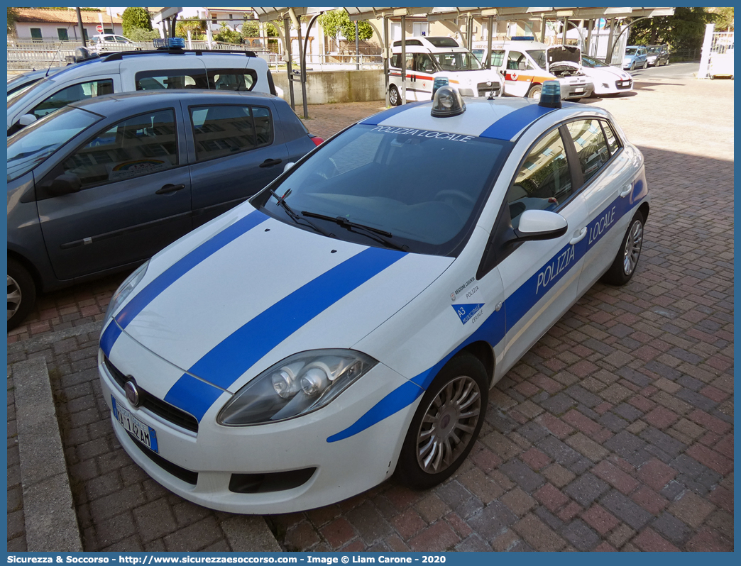 Polizia Locale YA142AM
Polizia Locale
Comune di Ceriale
Fiat Nuova Bravo
Parole chiave: Polizia;Municipale;Locale;Savona;Ceriale;Fiat;Bravo