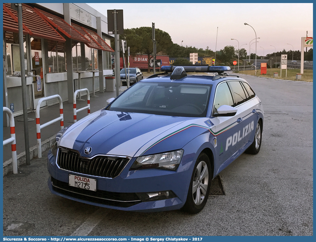 Polizia M2725
Polizia di Stato
Polizia Stradale
Autovie Venete S.p.A.
Skoda Superb Wagon III serie
Allestitore Focaccia Group S.r.l.
Parole chiave: PS;P.S.;Polizia;di;Stato;Stradale;Autovie;Venete;Skoda;Superb;Wagon;Focaccia