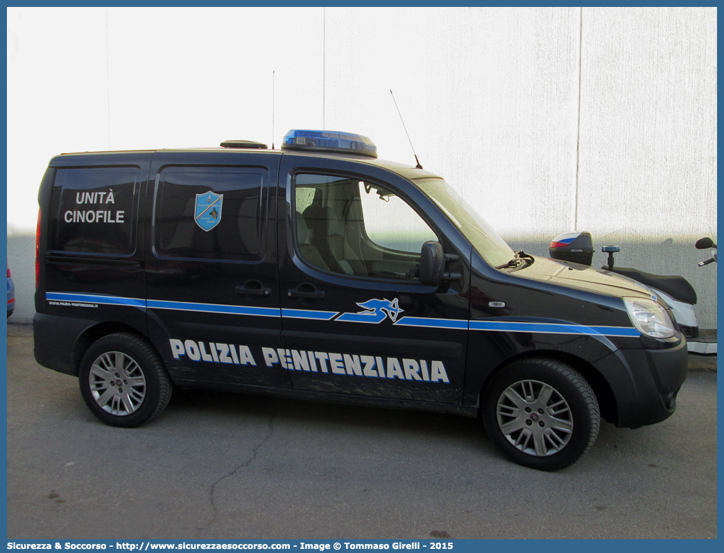 Polizia Penitenziaria 805AE
Polizia Penitenziaria
Servizio Cinofili
Fiat Doblò I serie restyling
Parole chiave: Polizia;Penitenziaria;Servizio;Cinofili;Fiat;Doblò