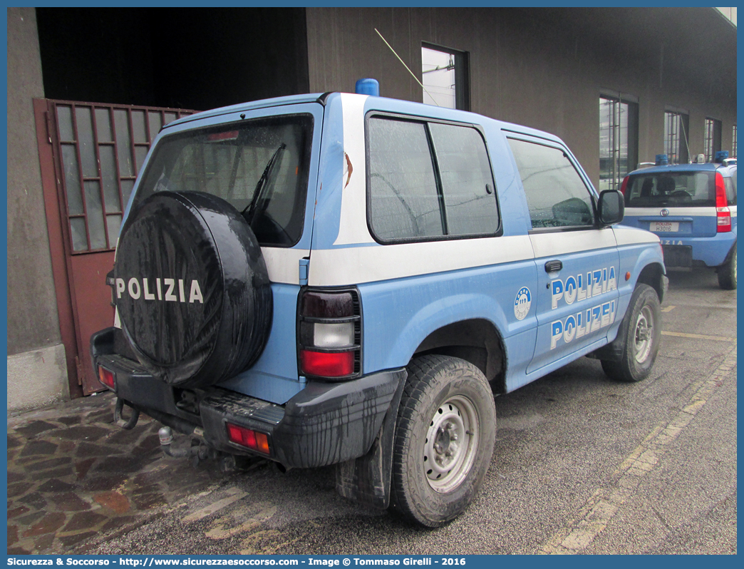 Polizia D5805
Polizia di Stato
Questura di Bolzano
Mitsubishi Pajero SWB II serie
Parole chiave: PS;P.S.;Polizia;Stato;Polizia di Stato;Ferroviaria;Mitsubishi;Pajero;SWB