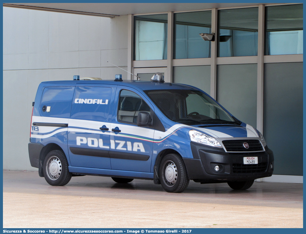 Polizia M0489
Polizia di Stato
Servizio Cinofili
Fiat Scudo IV serie
Allestitore Elevox S.r.l.
Parole chiave: PS;P.S.;Polizia;Stato;Servizio;Cinofili;Fiat;Scudo;Elevox