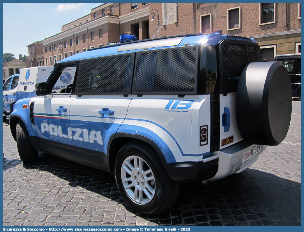 Polizia M7509
Polizia di Stato
Reparto Mobile
Land Rover New Defender 110 II serie
Allestitore Elevox S.r.l.
Parole chiave: PS;P.S.;Polizia;Polizia di Stato;Reparto Mobile;Land Rover;Defender;110