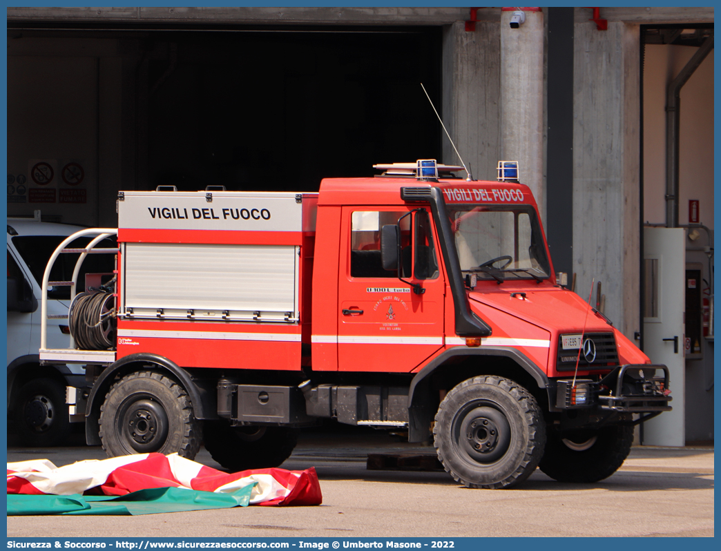 VF E95TN
Corpo Vigili del Fuoco Volontari Riva del Garda
Mercedes Benz Unimog U100L
Allestitore Kofler Fahrzeugbau S.n.c.
Parole chiave: VF;V.F.;Vigili del Fuoco;Vigili;Fuoco;Volontari;Riva del Garda;Kofler;Fahrzeugbau