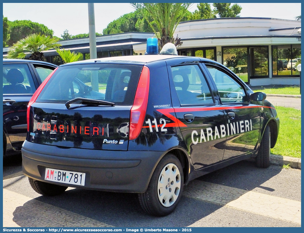 AM BM781
Arma dei Carabinieri
Reparto Carabinieri presso l'Aeronautica Militare
Fiat Punto II serie
Parole chiave: AM;A.M.;CC;C.C.;Arma;Carabinieri;Aeronautica;Militare;Fiat;Punto