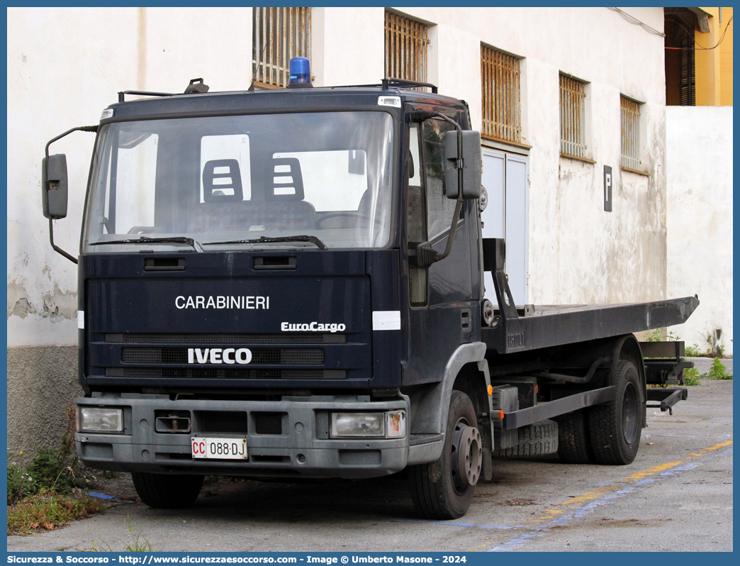 CC 088DJ
Arma dei Carabinieri
Iveco EuroCargo 100E15 I serie
Allestitore Isoli S.p.A.
Parole chiave: CC;C.C.;Arma;dei;Carabinieri;Iveco;EuroCargo;100E15;Isoli