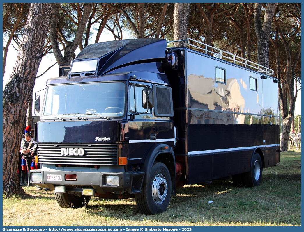 CC 487CL
Arma dei Carabinieri
4° Reggimento Carabinieri a Cavallo
Iveco 175-24
Parole chiave: CC;C.C.;Arma;dei;Carabinieri;Reggimento;a;Cavallo;Iveco;175-24