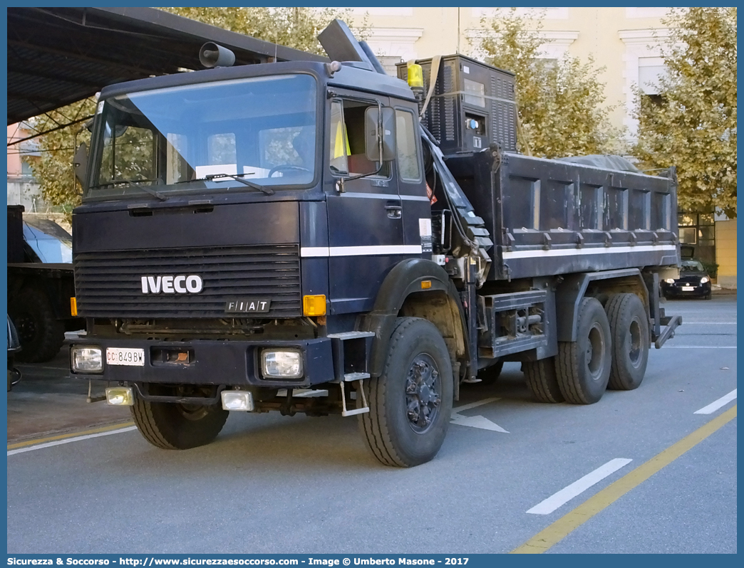 CC 849BW
Arma dei Carabinieri
Iveco 330-35
Parole chiave: CC;C.C.;Arma;dei;Carabinieri;Iveco;330-35;330.35