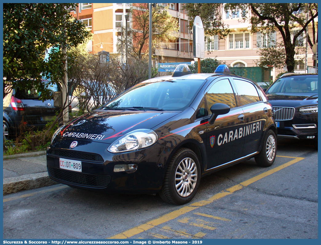 CC DT809
Arma dei Carabinieri
Comando Unità per la Tutela Forestale, 
Ambientale e Agroalimentare
Fiat Punto IV serie
Parole chiave: CC;C.C.;Arma;dei;Carabinieri;Comando;Unità;per;la;Tutela;Forestale;Ambientale;Agroalimentare;Fiat;Punto