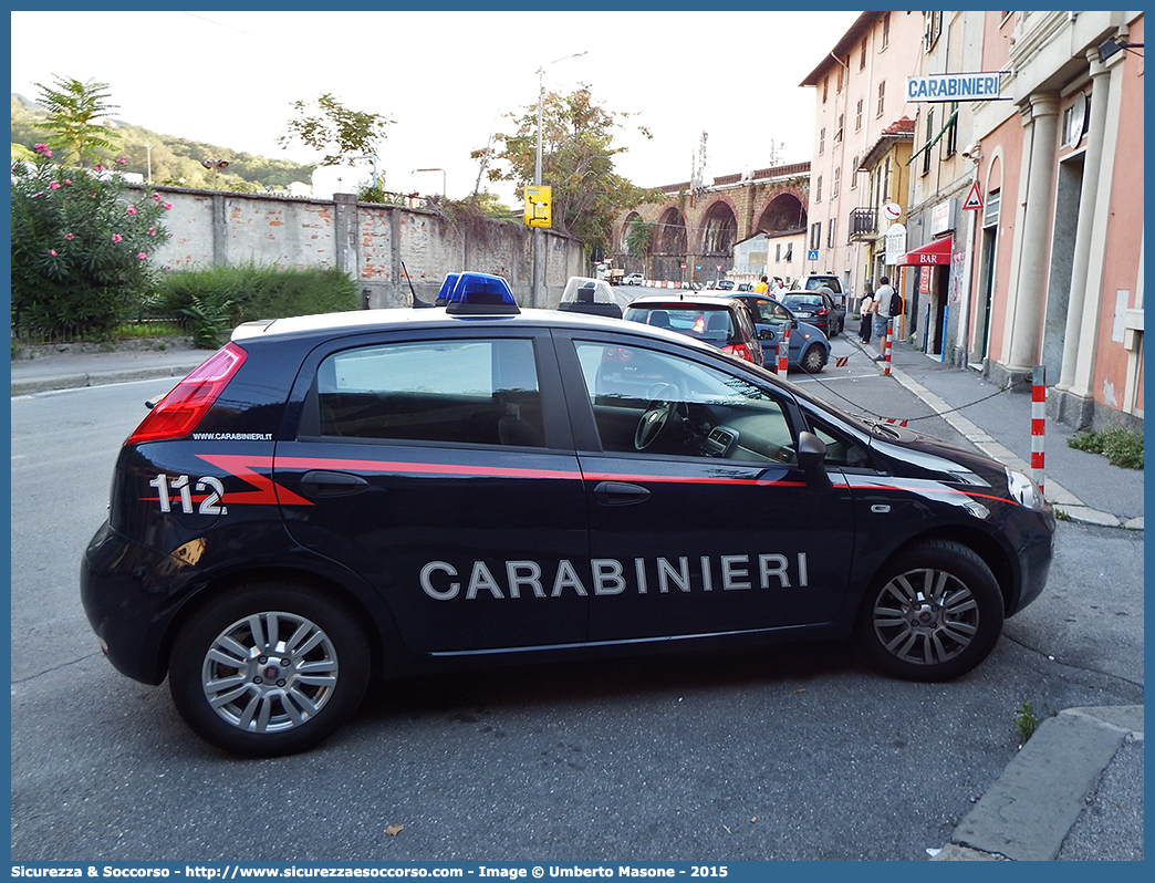 CC DI691
Arma dei Carabinieri
Fiat Punto IV serie
(I fornitura)
Parole chiave: CC;C.C.;Arma;Carabinieri;Fiat;Punto